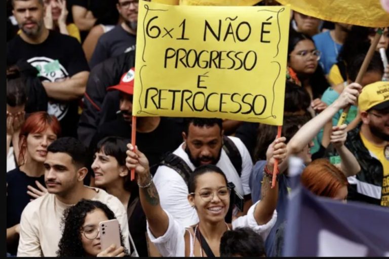 'Trabalhadores não aguentam mais': entidades lançam campanha pelo fim da escala 6x1 sem redução