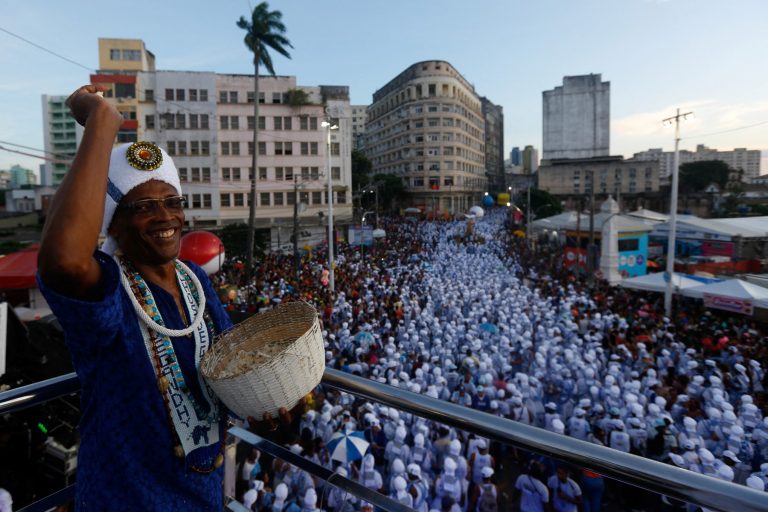 Carnaval de trios elétricos de Salvador é considerado o maior do mundo pelo livro dos recordes