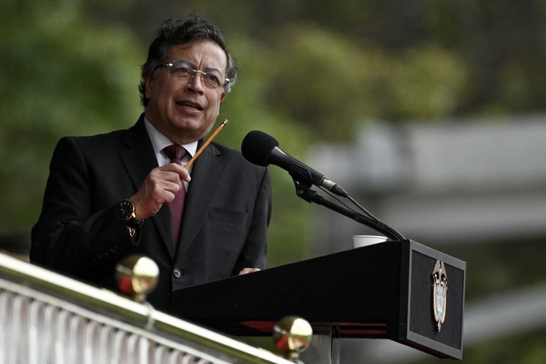 Com reforma na Saúde, governo Petro tem vitória importante em meio a turbulência política na Colômbia
