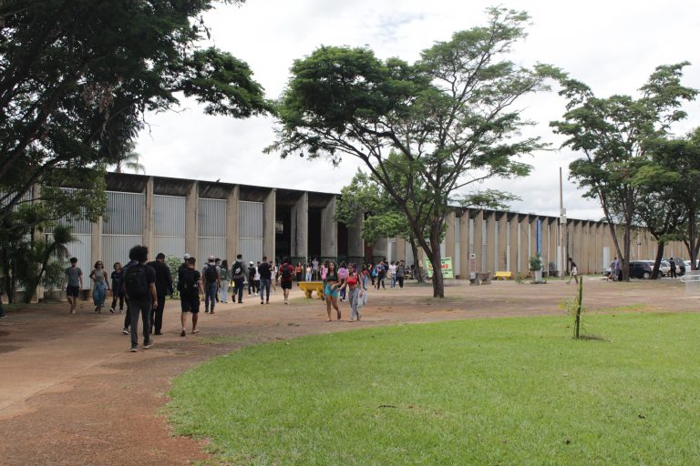 UnB realiza mapeamento de pessoas trans, travestis e não-binárias