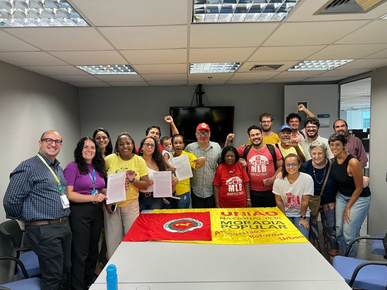 Ocupação Vito Giannotti, no Rio, assina contrato Minha Casa Minha Vida para reforma estrutural
