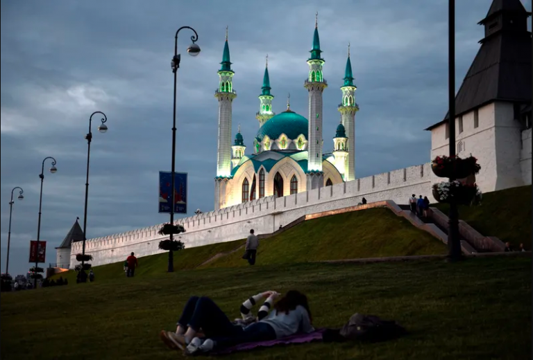 Entre Oriente e Ocidente, Kazan é o coração do multiculturalismo da Rússia