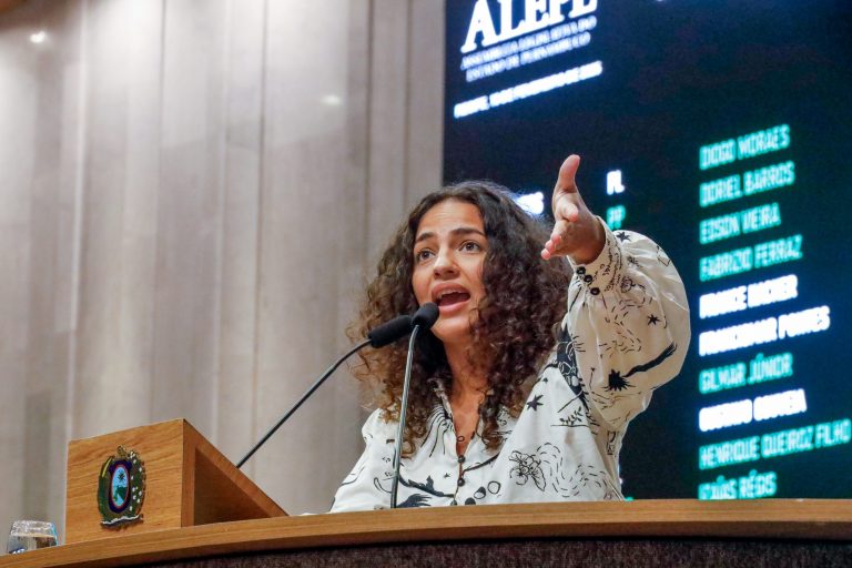 Deputada pernambucana pede que governo Raquel Lyra retire imposto sobre a cesta básica