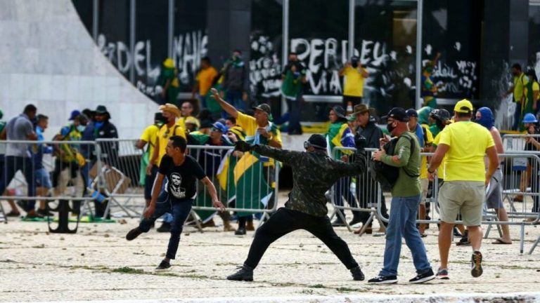 Frente antifascista: ontem e hoje