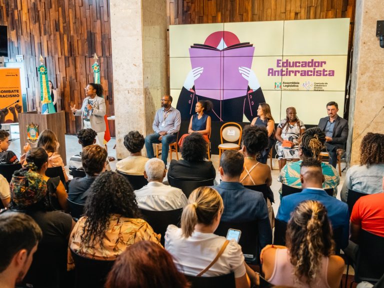Cartilha Educador Antirracista busca auxiliar no cumprimento da Lei 10.639/03 nas escolas do RS