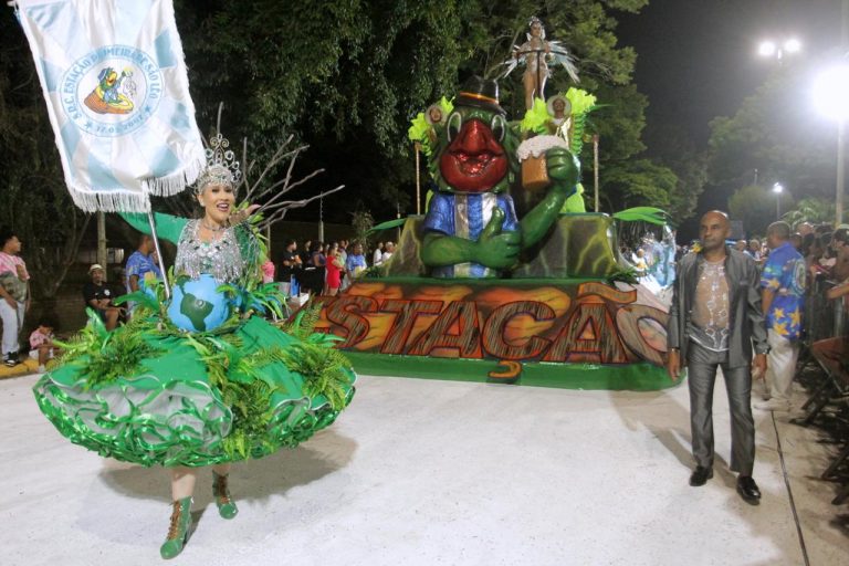 Estação Primeira de São Léo é a campeã no Carnaval de São Leopoldo (RS)