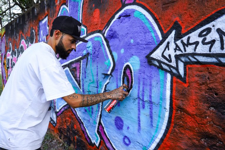 Projeto Hip Hop no Bairro vai revitalizar Escola Estadual em Viamão (RS) que foi afetada pela enchente do ano passado