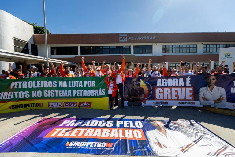 Petroleiros iniciam greve de 24h na Petrobras: 'Categoria não aceitará a cultura do medo'