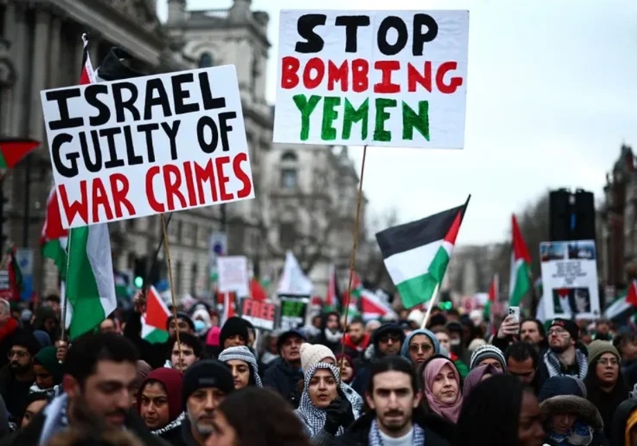 Manifestações denunciam genocídio em Gaza e ataques no Iêmen