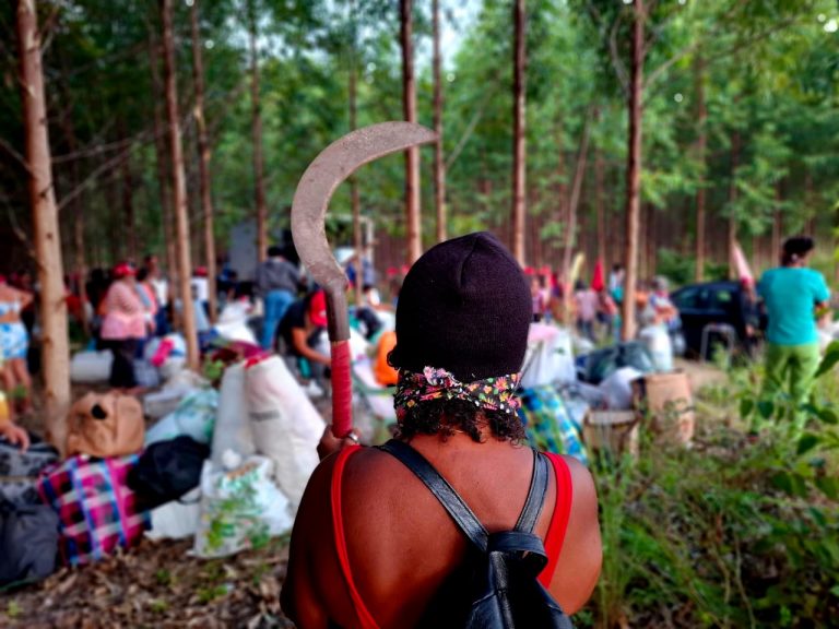 Preconceito e dignidade: a luta dos agricultores sem terra