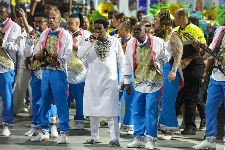 Beija-Flor é a vencedora do Carnaval carioca e leva seu 15º título