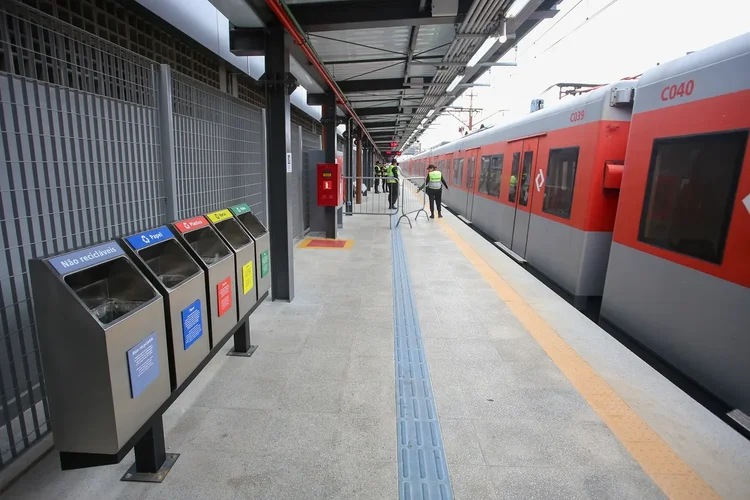 Trem em uma estação da Companhia Paulista de Trens Metropolitanos (CPTM), em São Paulo
