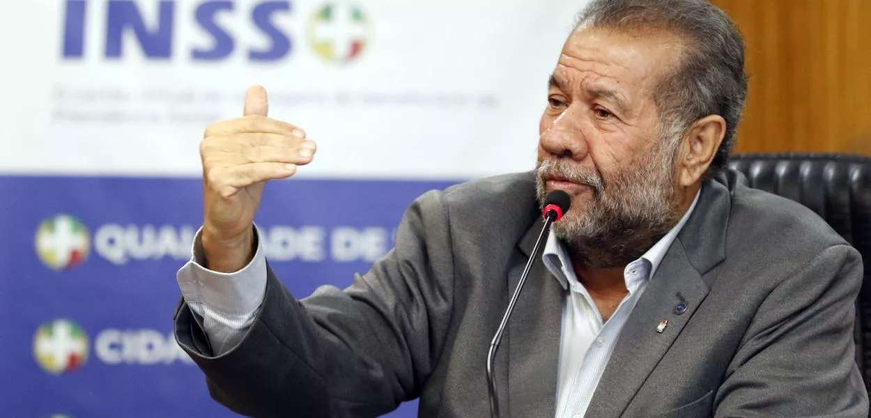 Ministro da Previdência Social, Carlos Lupi
