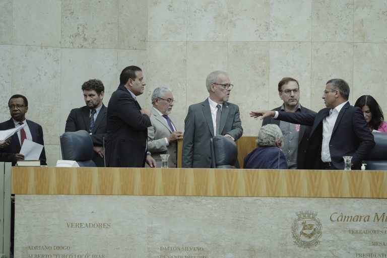 CPIs que podem atingir Ricardo Nunes devem cair após manobra da base governista na Câmara de SP