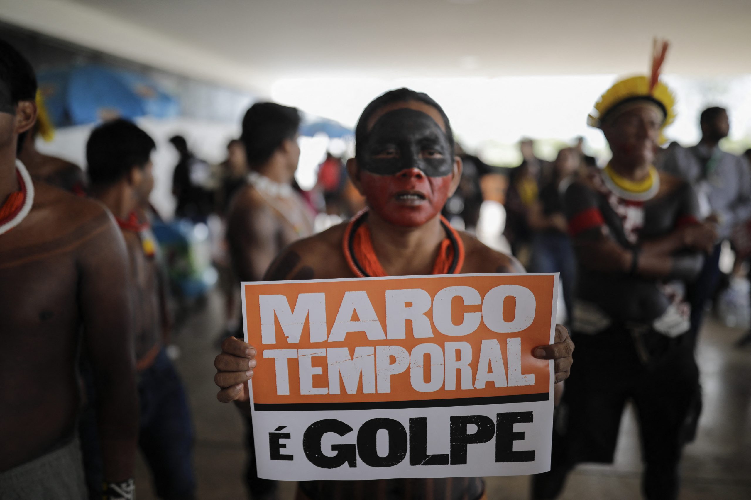 Indígenas fizeram diversos protestos em Brasília contra o marco temporal.