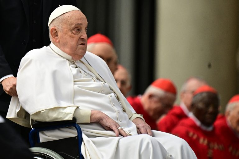 Papa Francisco morreu por insuficiência cardíaca e AVC, segundo boletim médico do Vaticano