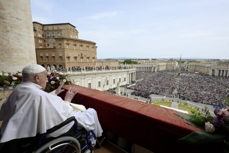 A morte e o legado de Francisco: o papa que pediu por terra, teto e trabalho