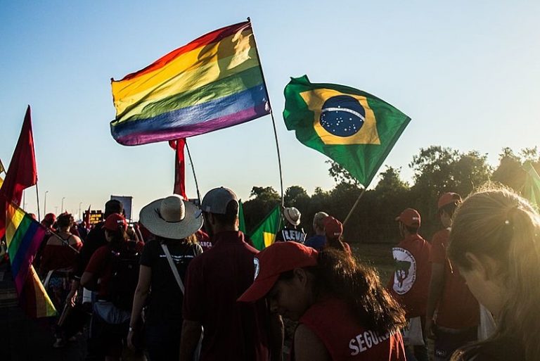 Show da Lady Gaga no Rio motiva festa LGBTI+ no Armazém do Campo