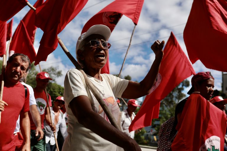 Após marcha no Recife, MST recebe promessa de crédito para moradias e estímulo à produção rural