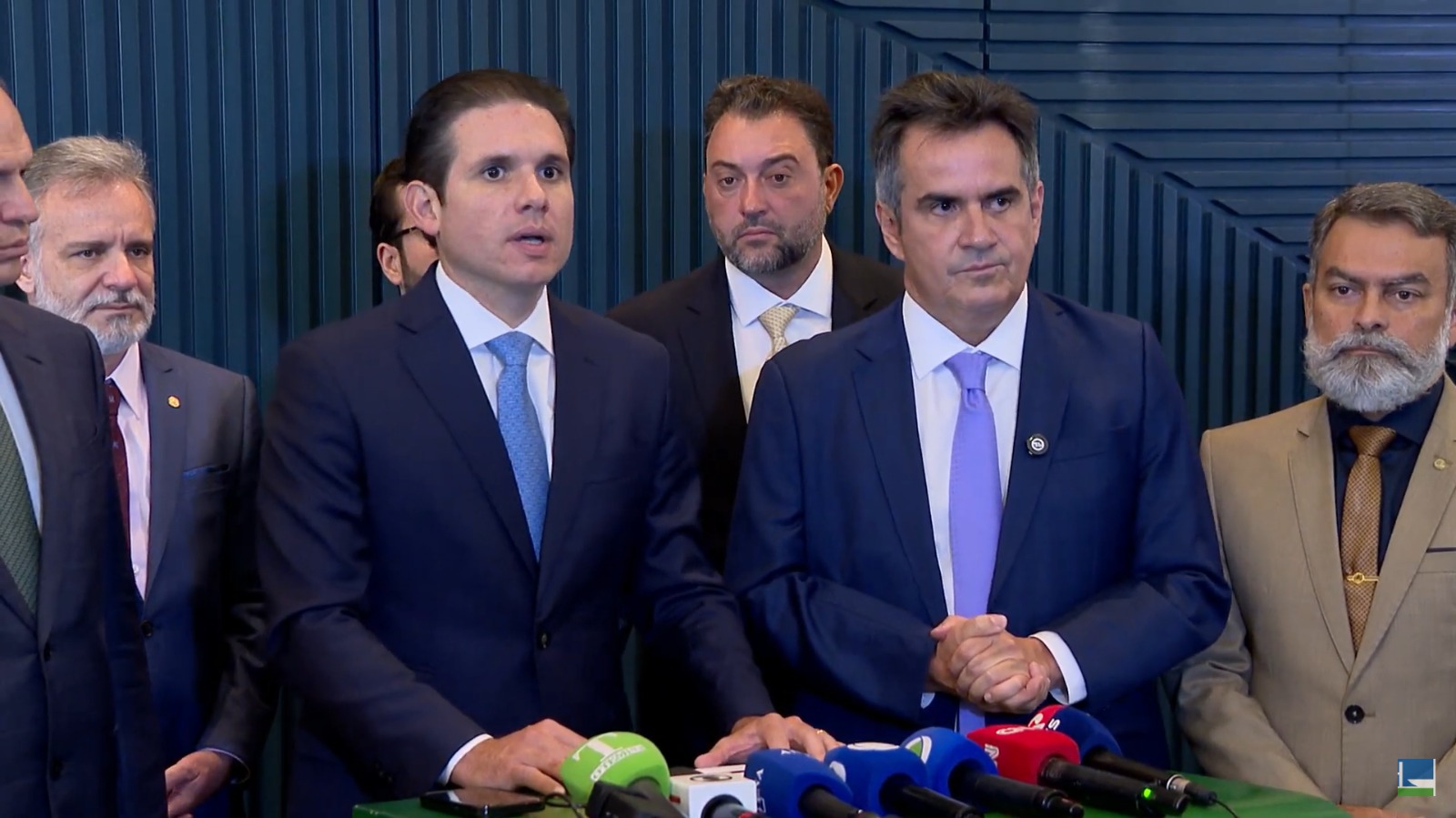 Presidente da Câmara, Hugo Motta (Republicanos-PB), anunciou na manhã desta quinta-feira (3), que vai criar uma comissão especial para analisar o PL que isenta IR para quem ganha até R$ 5 mil