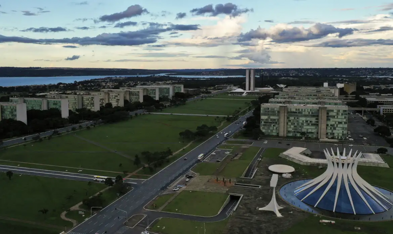 Feriadão em Brasília terá transporte gratuito e mudanças no funcionamento de serviços; confira