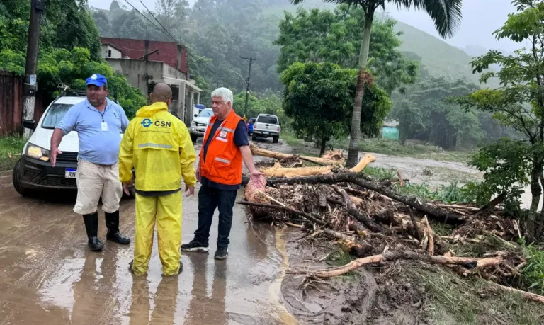 Chuva diminui, mas risco ainda é muito alto em cidades do RJ