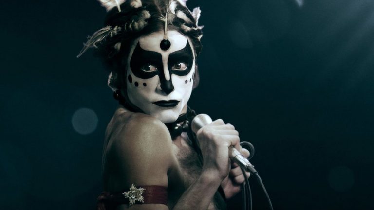 Ney Matogrosso ‘subverteu a coreografia do masculino’, diz diretor de Homem com H