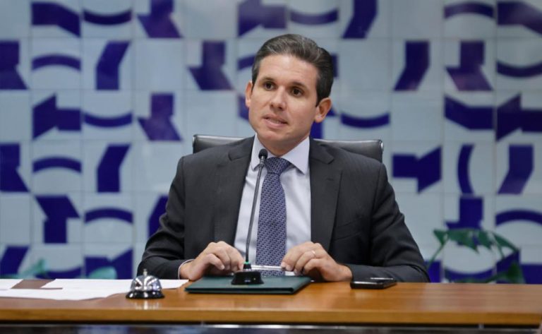 Hugo Motta e líderes partidários decidem não pautar urgência da anistia