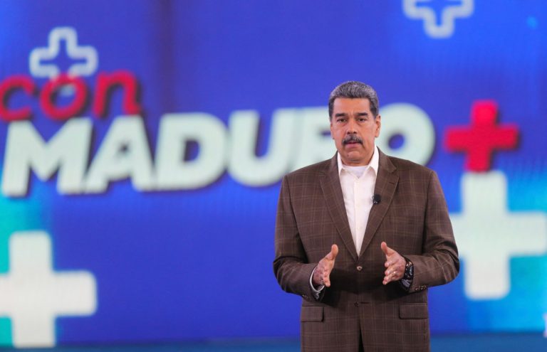 Maduro pede ajuda do papa Leão 14 para resgatar 31 crianças venezuelanas que estão nos EUA