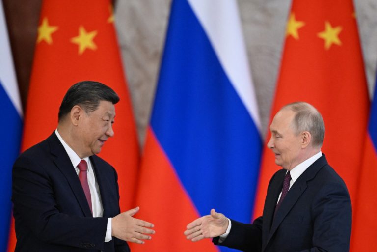 Xi e Putin se comprometem a usar todos os esforços para combater o nazimo e a supremacia racial