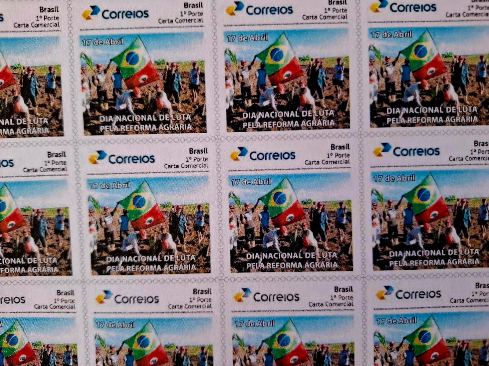 Selos dos Correios em parceria com MST homenageiam Dia Nacional da Luta pela Reforma Agrária