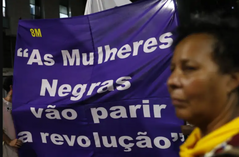 No Recife, mulheres debatem o papel do feminismo na luta por trabalho digno; assista