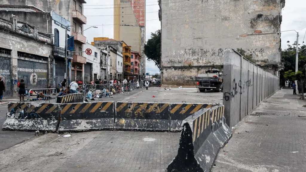 Região que concentrava Cracolândia em São Paulo amanheceu vazia nesta semana