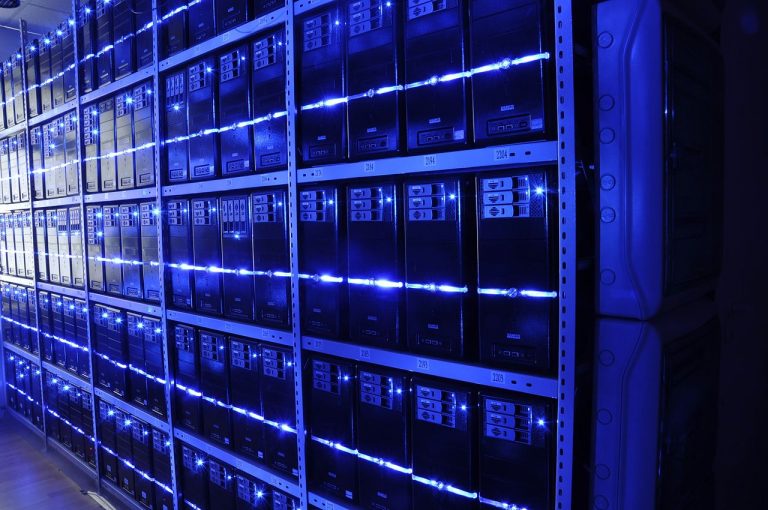 Brasil fecha acordo com a China, a política de DataCenters é apresentada sem debate público