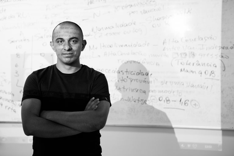 'Bets não têm que ser reguladas, mas proibidas', defende pesquisador