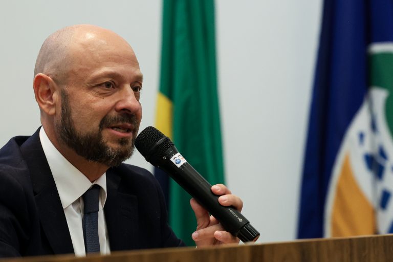 INSS anuncia parceria com Correios para auxiliar aposentados em ressarcimento após fraudes