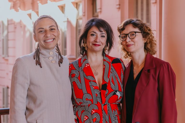 A voz e a vez delas: iniciativa prepara mulheres e pessoas trans para o mercado da música