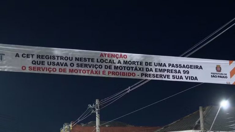 Prefeitura de SP instala faixa onde passageira de mototáxi morreu; serviço está suspenso 