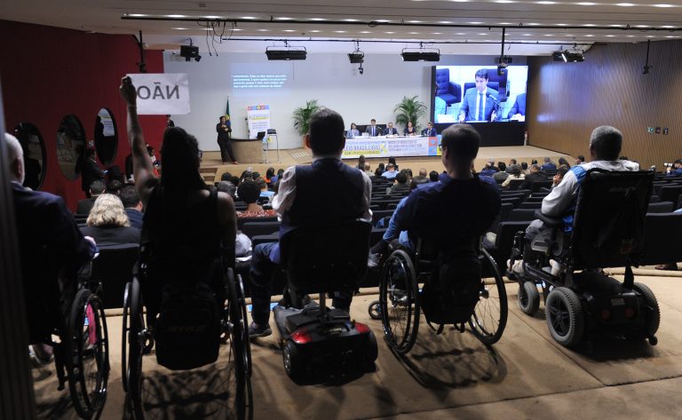 Nada sobre nós sem nós: o PL 1.584/2025 sem a participação das pessoas com deficiência