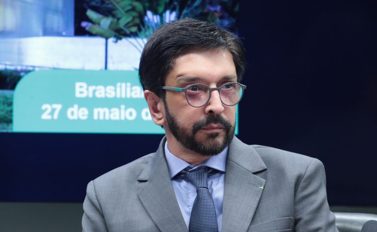 Índices utilizados por Nunes para afastar diretores em SP ‘escondem’ realidade das escolas