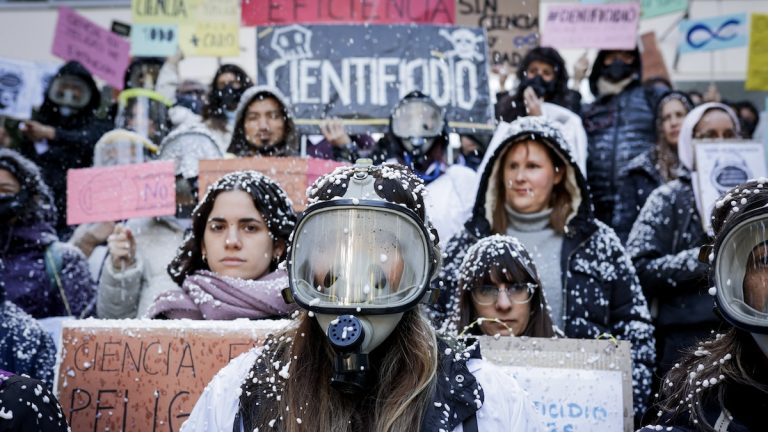 'Without science there is no future': thousands of Argentine scientists protest against Milei
