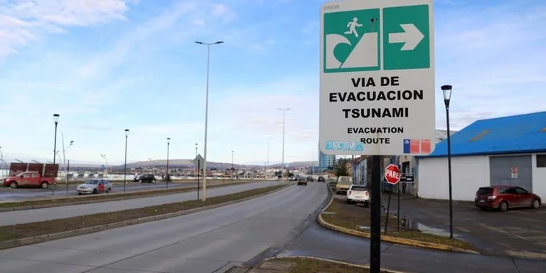Terremoto de magnitude 7,5 foi registrado no mar, com epicentro no Oceano Pacífico