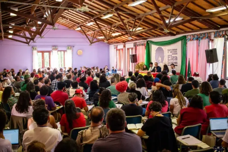 Unidade popular para derrotar o neofascismo e operar mudanças profundas no Brasil