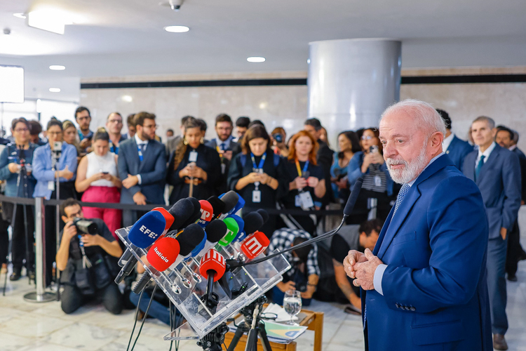 Lula em coletiva de imprensa