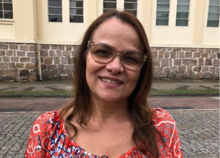 Sindicato inicia ‘greve de plataforma’ após morte de professora dentro de escola no Paraná