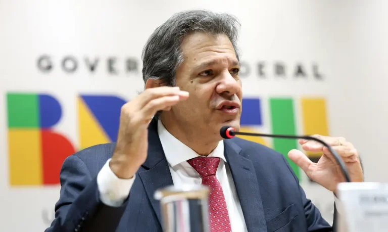 Haddad diz que compensação do IOF só 'mexe com dono de cobertura'