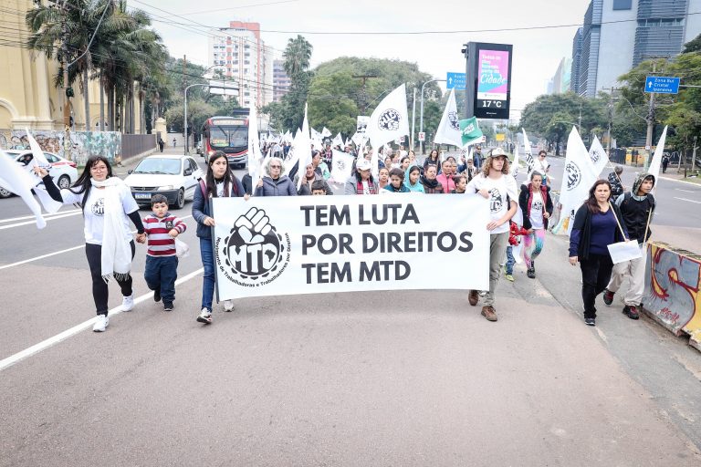 MTD encerra jornada nacional com caminhada em Porto Alegre
