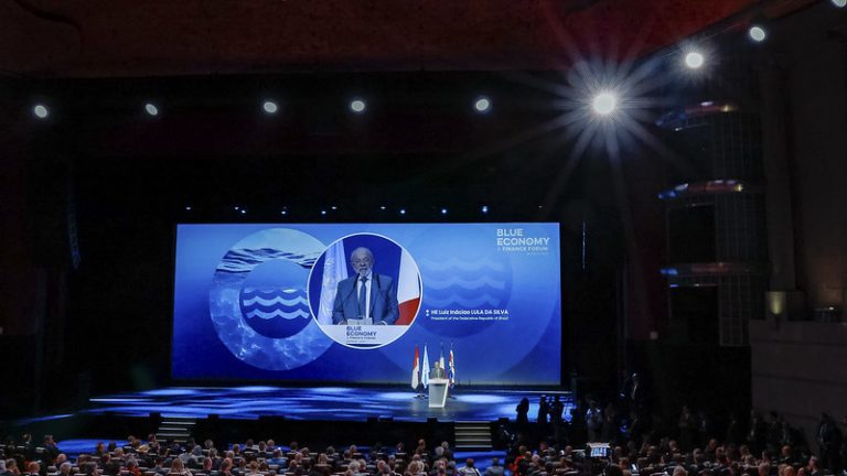 Lula cobra ação dos países ricos para salvar oceanos: 'Ou agimos, ou o planeta corre risco'