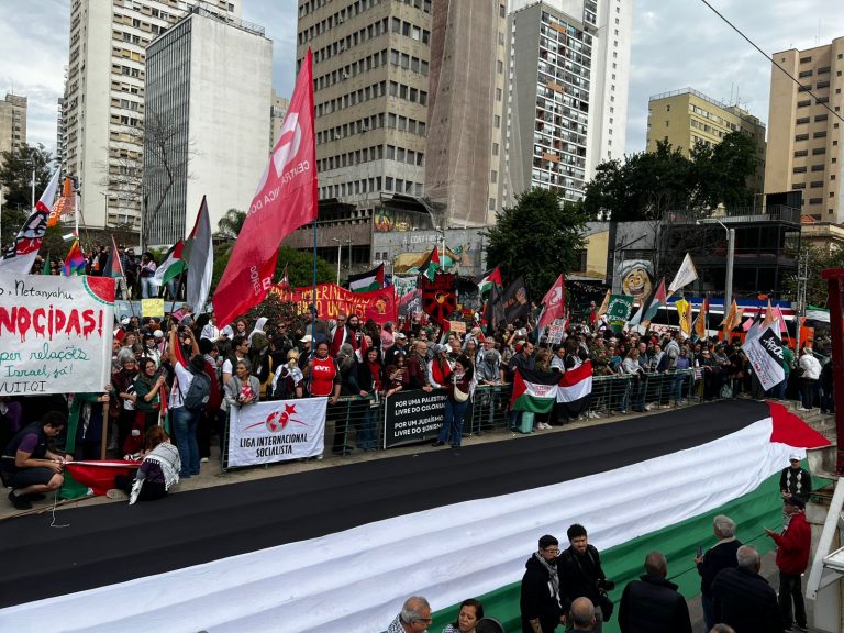 Ato em SP é o maior da história em apoio à Palestina já realizado no Brasil, afirma organização