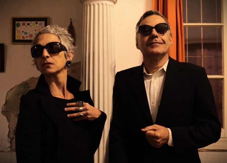 Leitura dramática neste sábado antecipa a montagem teatral de 'Podres de Ricos' em Porto Alegre